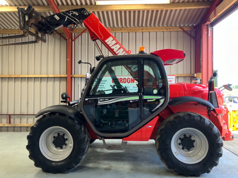 Manitou MLT 629 Telehandler