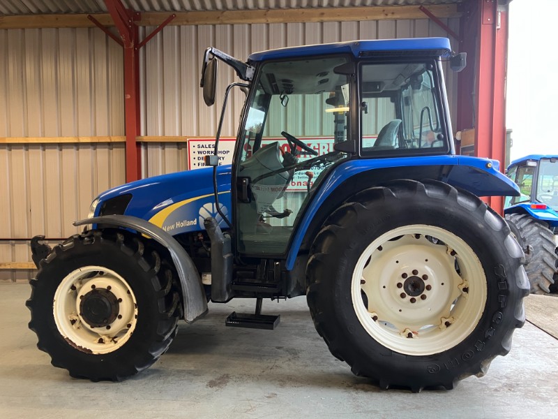 new holland  tl100.JPG